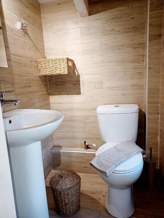 Iriana Seaside Luxury Penthouse Nikiana