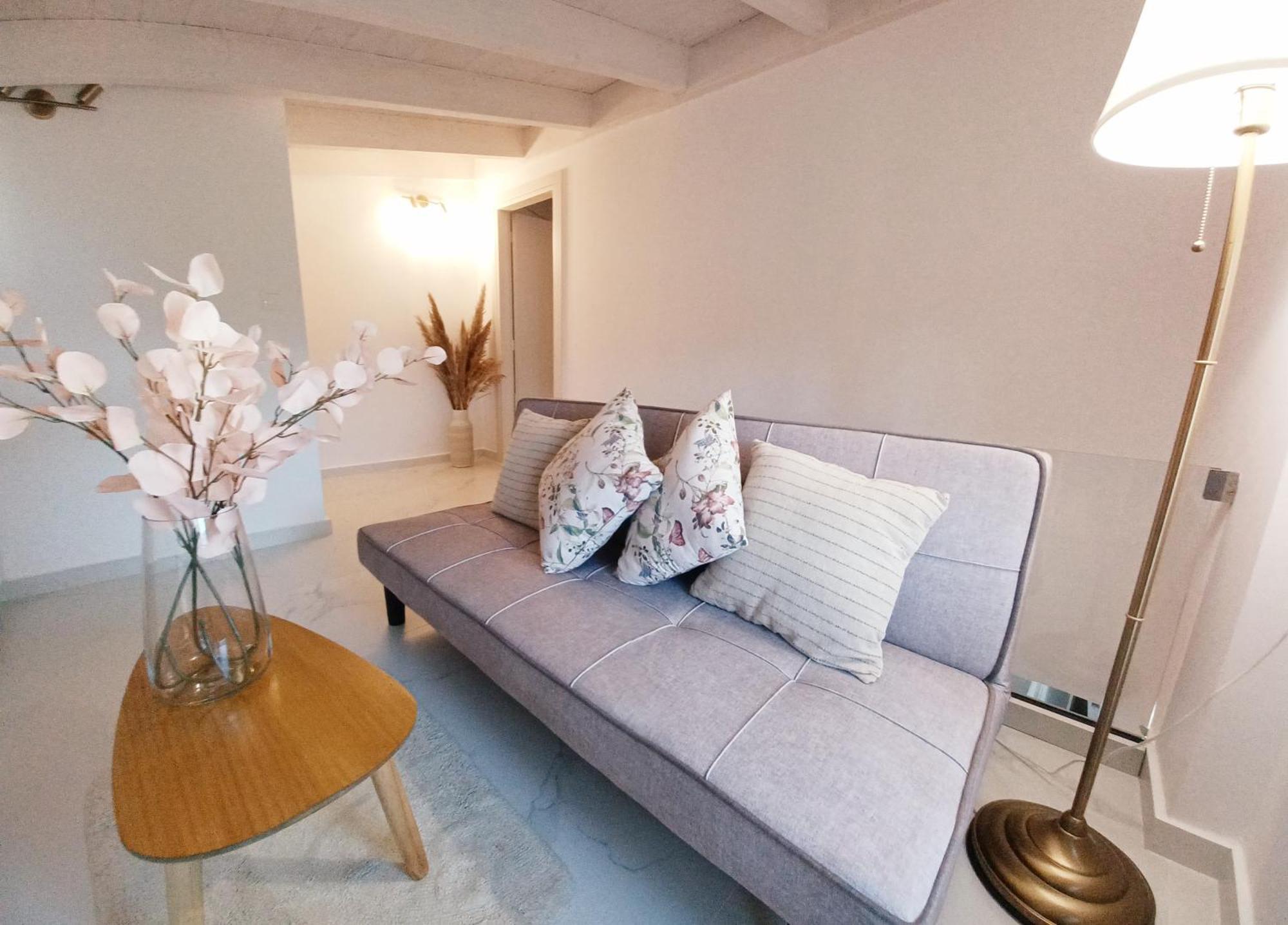 Iriana Seaside Luxury Penthouse Apartment *